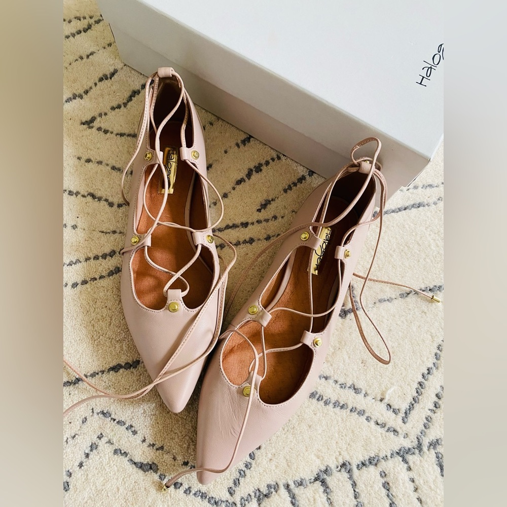Halogen Lace Up Flat size 7.5
